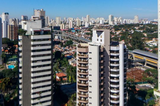 Venda de apartamento em Campo Belo, 2 quartos, varanda, closet, piscina, academia e churrasqueira. — Suíte 2 - Vista