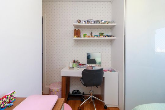 Venda de apartamento em Campo Belo, 2 quartos, varanda, closet, piscina, academia e churrasqueira. — Suíte 2