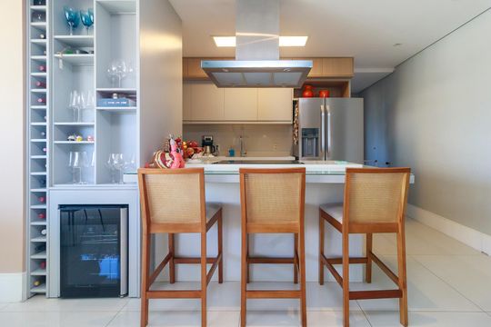 Venda de apartamento em Campo Belo, 2 quartos, varanda, closet, piscina, academia e churrasqueira. — Cozinha
