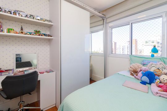 Venda de apartamento em Campo Belo, 2 quartos, varanda, closet, piscina, academia e churrasqueira. — Suíte 2