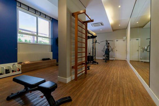 Venda de apartamento em Campo Belo, 2 quartos, varanda, closet, piscina, academia e churrasqueira. — Academia