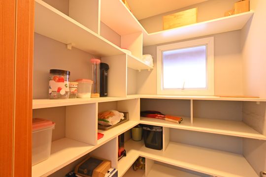Apartamento mobiliado na Vila Mariana com 3 suítes, varanda e academia no condomínio. Ideal para comprar. — Cozinha