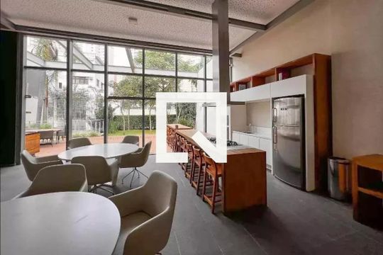Comprar apartamento na Vila Nova Conceição com varanda gourmet, 2 suítes e piscina no condomínio. — Espaço Gourmet