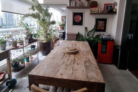 Apartamento mobiliado com 3 quartos na Vila Cordeiro, perfeito para comprar. — Cozinha