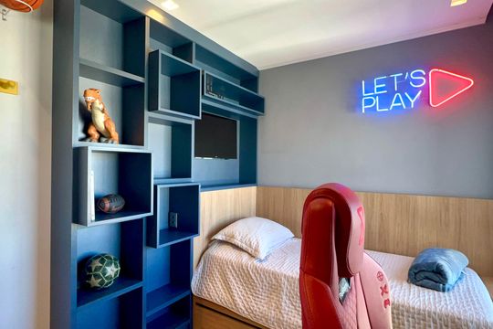 Apartamento mobiliado para comprar, 3 suítes, churrasqueira e varanda. — Suíte 2