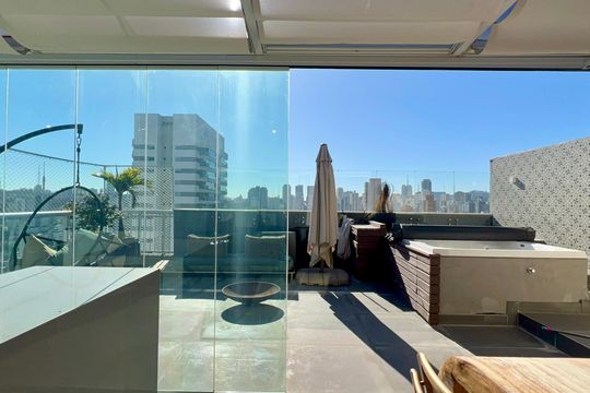 Apartamento mobiliado para comprar, 3 suítes, churrasqueira e varanda. — Varanda Gourmet