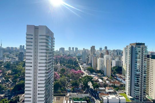 Apartamento mobiliado para comprar, 3 suítes, churrasqueira e varanda. — Vista da Varanda