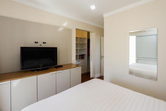 Apartamento mobiliado em Santo Amaro com 2 quartos, ideal para comprar. — foto 13