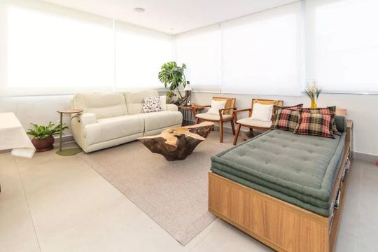Apartamento mobiliado com 3 quartos, academia e piscina no condomínio. Ideal para compra. — foto 4