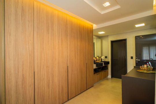 Comprar apartamento mobiliado na Vila Nova Conceição com 2 suítes, varanda gourmet e piscina no condomínio. — foto 49