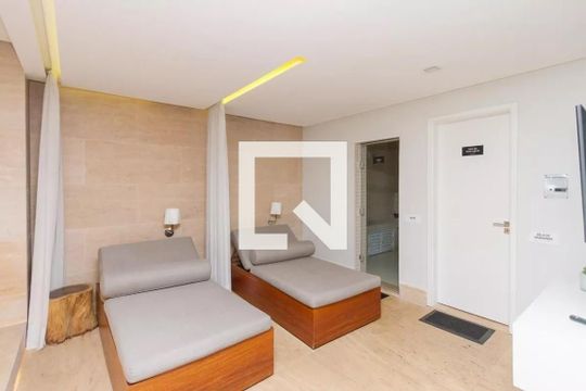 Venda de apartamento mobiliado no Brooklin com 3 suítes e churrasqueira no condomínio. — Sauna