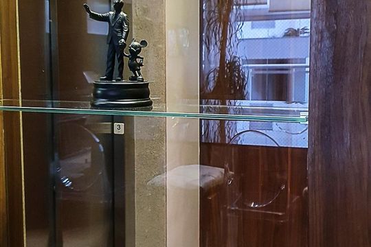 Venda de apartamento mobiliado no Brooklin com 3 suítes e churrasqueira no condomínio. — Entrada