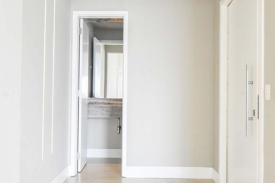 Venda de apartamento mobiliado no Brooklin com 3 suítes e churrasqueira no condomínio. — Entrada Social