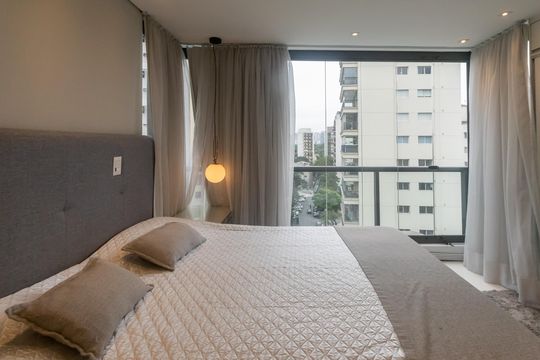Compra apartamento mobiliado no Itaim Bibi, 2 quartos, piscina no condomínio. — Suíte 2