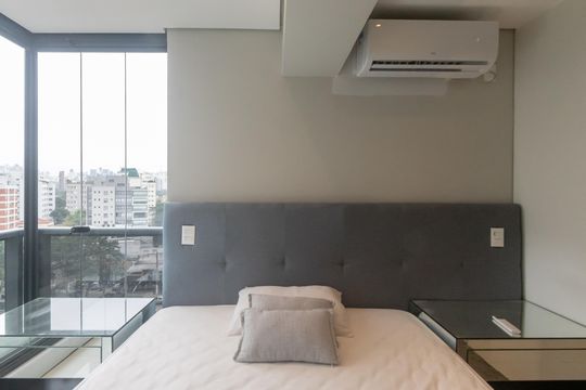 Compra apartamento mobiliado no Itaim Bibi, 2 quartos, piscina no condomínio. — Suíte 1