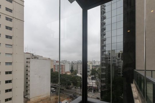 Compra apartamento mobiliado no Itaim Bibi, 2 quartos, piscina no condomínio. — Suíte 1