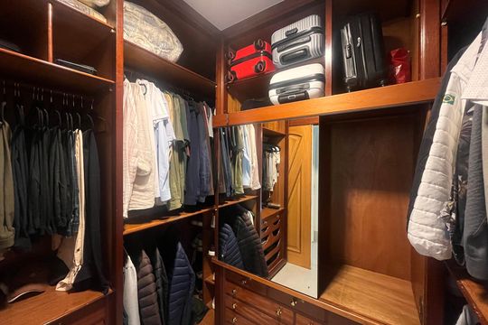 Venda: apartamento com 3 quartos, varanda e aceita pets. — Quarto 2