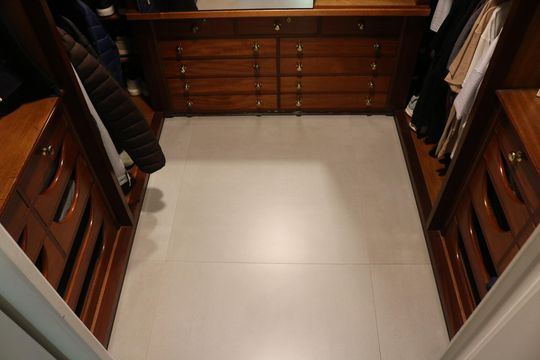 Venda: apartamento com 3 quartos, varanda e aceita pets. — Quarto 2