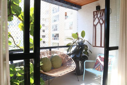 Venda: apartamento com 3 quartos, varanda e aceita pets. — Varanda