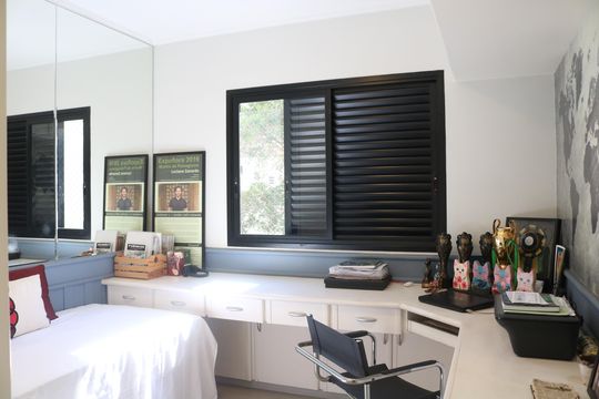 Venda: apartamento com 3 quartos, varanda e aceita pets. — Quarto 1