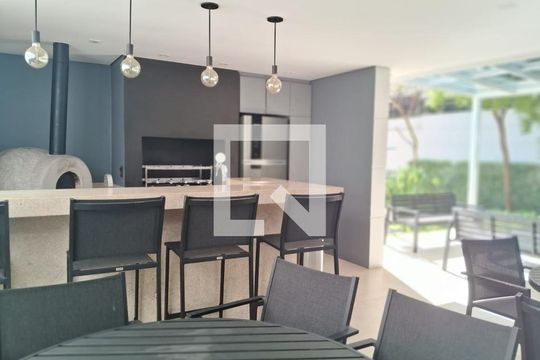 Comprar apartamento mobiliado com 3 quartos, closet e animais permitidos. — Área comum