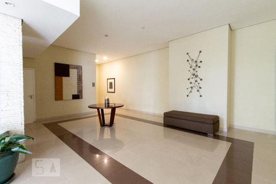 Apartamento mobiliado na Vila Leopoldina com 3 quartos e academia no condomínio. Ideal para comprar. — Hall