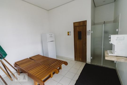 Apartamento mobiliado na Vila Leopoldina com 3 quartos e academia no condomínio. Ideal para comprar. — Sauna