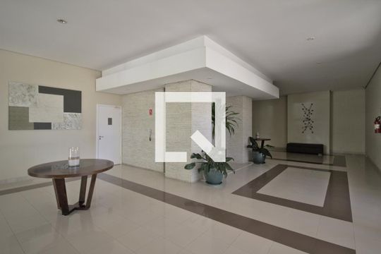 Apartamento mobiliado na Vila Leopoldina com 3 quartos e academia no condomínio. Ideal para comprar. — Área comum