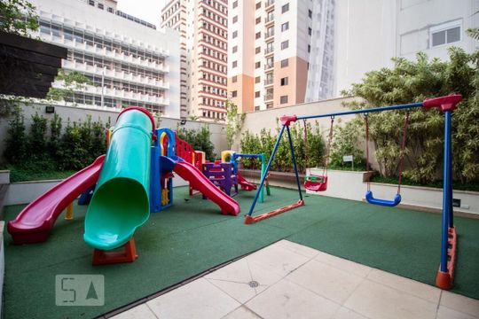 Apartamento à venda, com 221 m², 3 quartos e 4 vagas — Playground