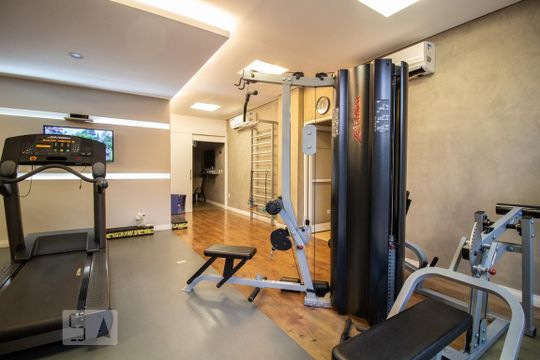 Apartamento à venda, com 221 m², 3 quartos e 4 vagas — Academia