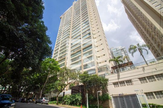 Apartamento mobiliado com 3 suítes, churrasqueira, piscina e compra facilitada. — Fachada do Prédio