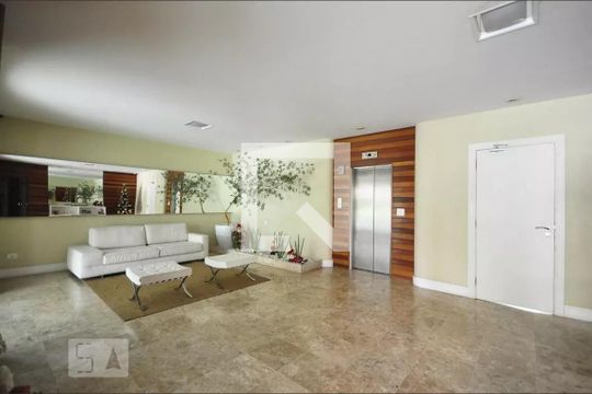 Apartamento mobiliado com 4 quartos e academia no condomínio, ideal para comprar. — Hall Social