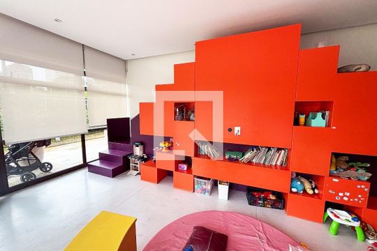 Apartamento à venda, com 105 m², 2 quartos e 2 vagas — brinquedoteca