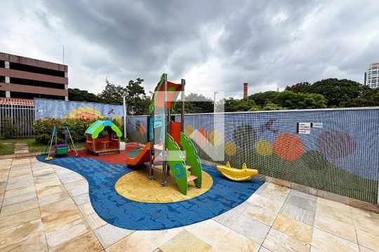 Apartamento à venda, com 105 m², 2 quartos e 2 vagas — playground
