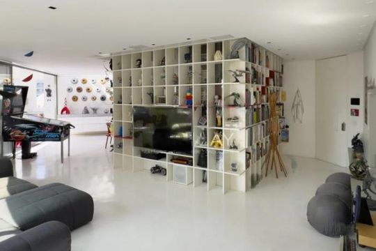 Compra apartamento mobiliado com 2 quartos, closet e varanda gourmet. — foto 1