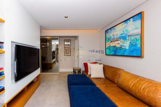 Comprar apartamento mobiliado com 3 quartos, closet, quintal e churrasqueira no condomínio. — foto 2