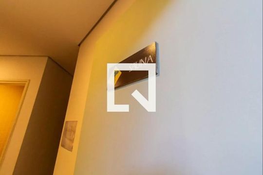 Apartamento mobiliado com 3 quartos, varanda gourmet e quintal. Churrasqueira no condomínio para comprar. — Sauna