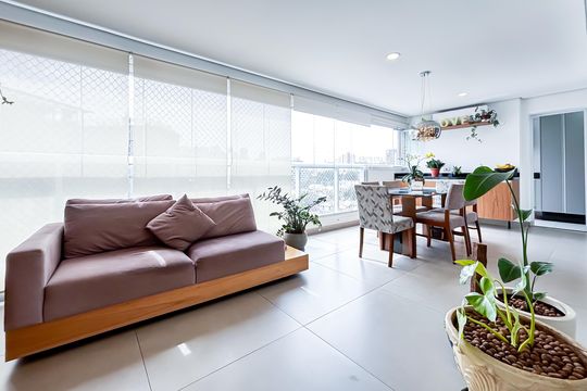 Comprar apartamento em Pinheiros com 3 quartos e varanda gourmet. — Sala