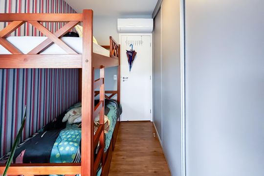 Comprar apartamento em Pinheiros com 3 quartos e varanda gourmet. — Quarto