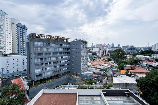 Comprar apartamento em Pinheiros com 3 quartos e varanda gourmet. — Vista da Cozinha