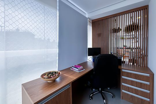 Comprar apartamento em Pinheiros com 3 quartos e varanda gourmet. — Sacada da Suíte