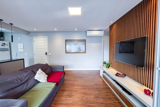 Comprar apartamento em Pinheiros com 3 quartos e varanda gourmet. — Sala