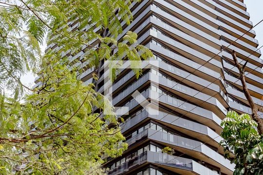 Venda de apartamento mobiliado com 2 quartos, varanda gourmet, quintal, academia e piscina no condomínio. — Fachada