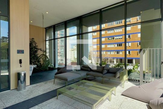 Venda de apartamento mobiliado com 3 quartos. — Área comum