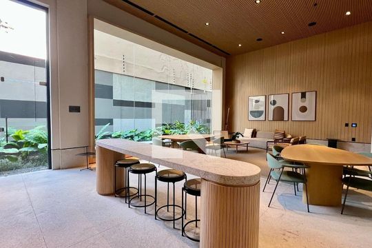Venda de apartamento mobiliado com 3 quartos. — Salão de Festas