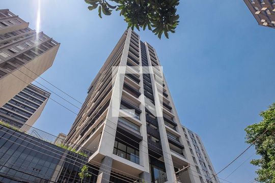 Venda de apartamento mobiliado com 3 quartos. — Fachada