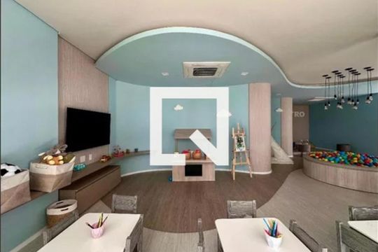 Apartamento para comprar com 3 suítes, piscina e churrasqueira no condomínio, mobiliado. — Brinquedoteca