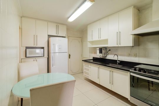 Venda de apartamento com 4 quartos, varanda, piscina e academia no condomínio. — foto 15