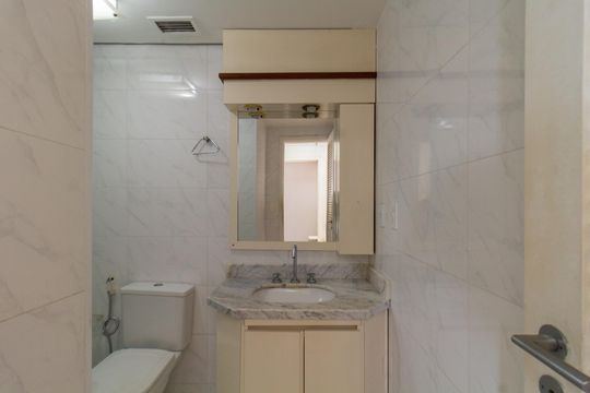 Venda de apartamento com 4 quartos, varanda, piscina e academia no condomínio. — foto 50