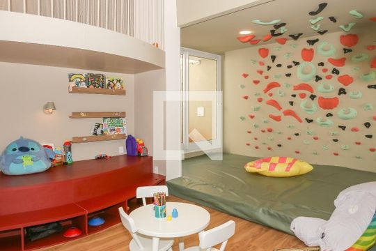 Apartamento à venda, com 202 m², 3 quartos e 3 vagas — Brinquedoteca